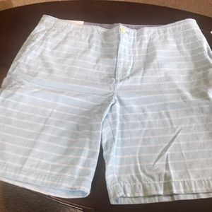 HOST PICK❤️Men’s IZOD Bermuda shorts
